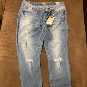 Super cute Distress Jeans